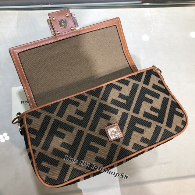 FENDI专柜精品包包 芬迪Baguette中號手袋 Fendi2020火新爆款綠色帆布肩背包 fdzg2293